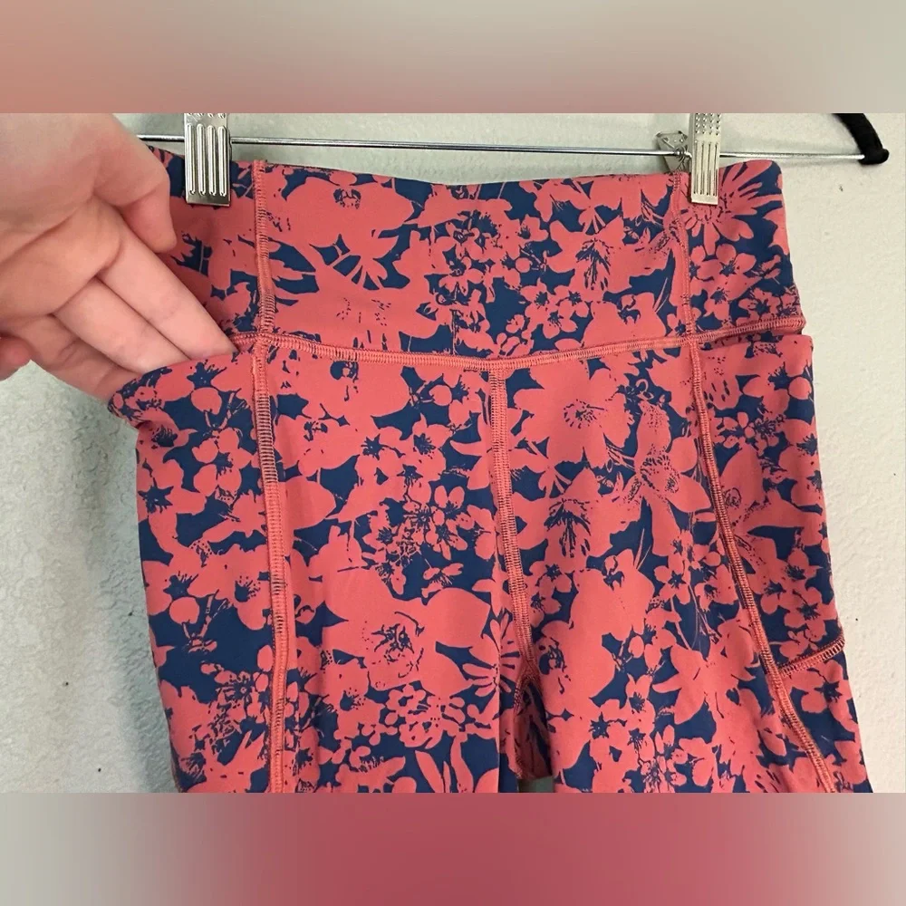 Lululemon Final Lap Crop *23